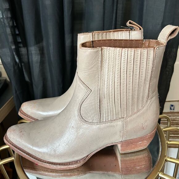 Frye SACHA CHELSEA Boots NEW - Picture 3 of 5